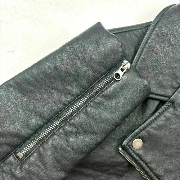 Victoria’s Secret Black Faded 50’s Cropped Belted Motorcycle Jacket Size M - Picture 5 of 16